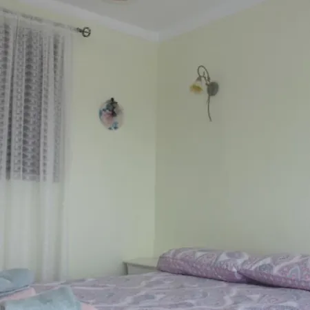 Casa Del Cueva بيت للعطل *